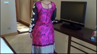Big boobs Indian wife ne lund ki tel malish ki