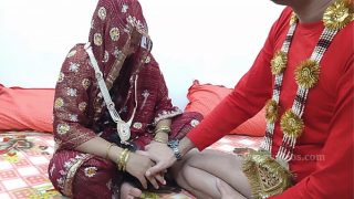 Hindi me bolte hue kamwali ko choda
