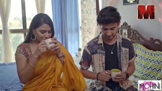 Indian beautiful bhabi fucks by her real dewar in doggystyle