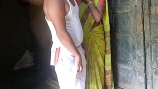 Indian Marathi sexy bhabhi fucking with chubby devar