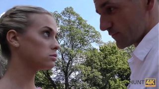 Smart guy finds pretext to hook up with hot blonde who has BF
