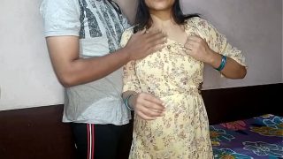 देसी मुस्लिम गर्लफ्रेंड की गुलाबी चूत